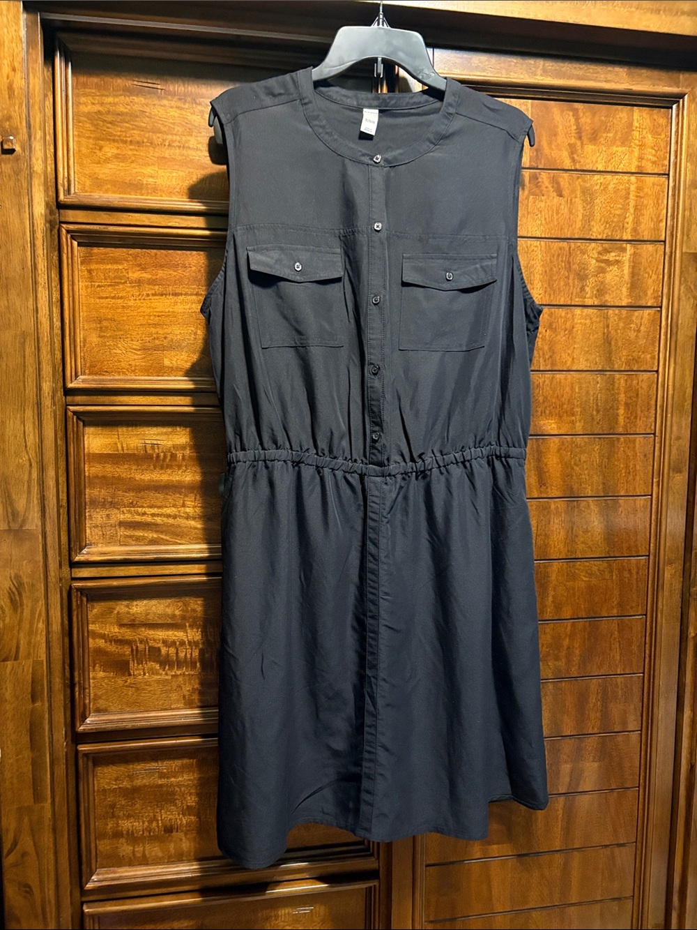 Old Navy Sleeveless Black Midi Shirtwaist Dress